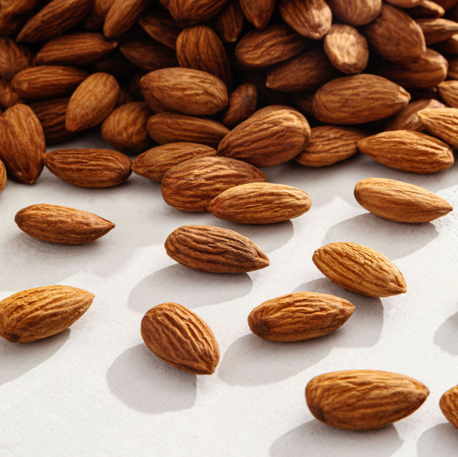 BULK ORGANIC ALMONDS (RAW)